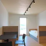 Timber One Boardinghouse דורפן