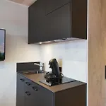 Timber One Boardinghouse דורפן