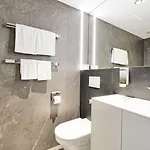 Timber One Boardinghouse 3* דורפן