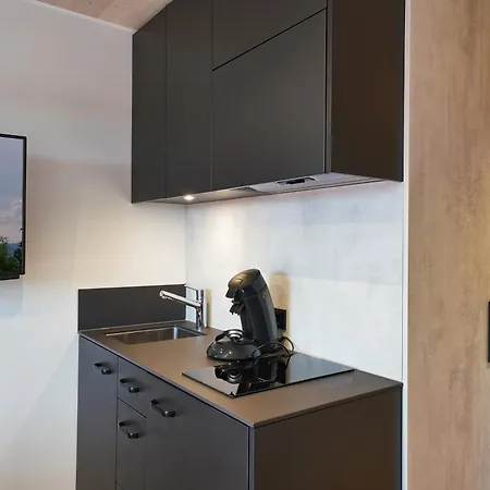 Timber One Boardinghouse 多尔芬