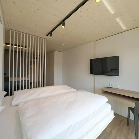 Timber One Boardinghouse 3*