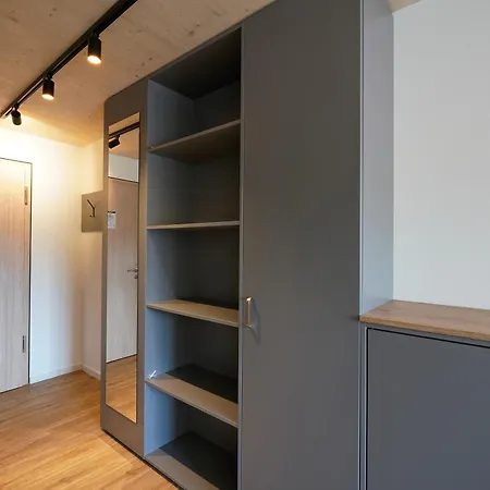 公寓式酒店 Timber One Boardinghouse 多尔芬