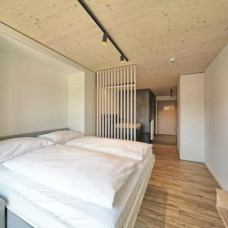 Timber One Boardinghouse 3* 多尔芬