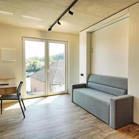 Timber One Boardinghouse 多尔芬