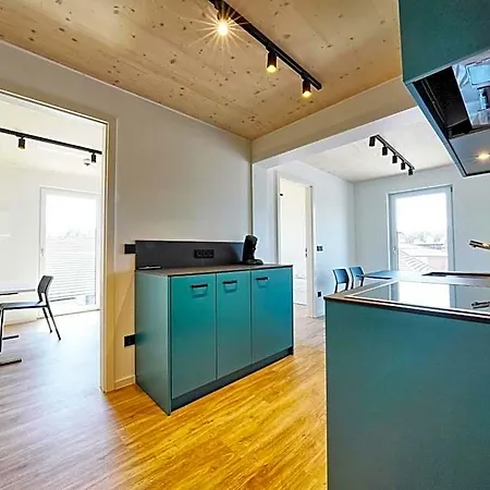 Lägenhetshotell Timber One Boardinghouse 3*