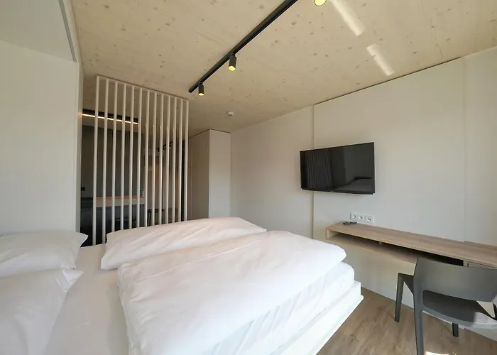 Timber One Boardinghouse 3*